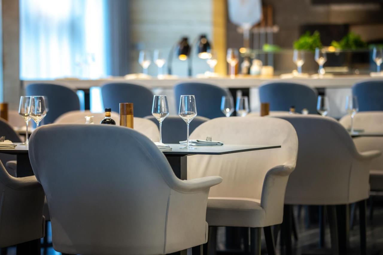 Radisson Blu Hotel Koeln Luaran gambar